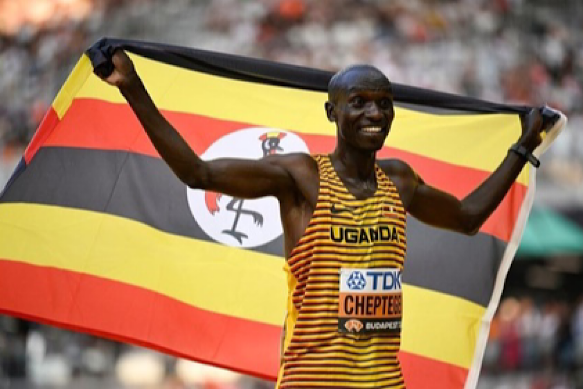 Uganda’s Cheptegei wins 10,000m world title three times in a row