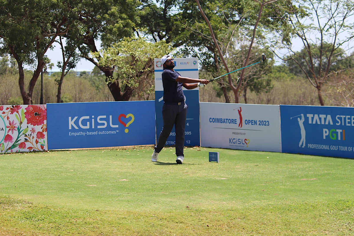 Manish Thakran takes lead , Om Chouhan and Aryan Anand give chase