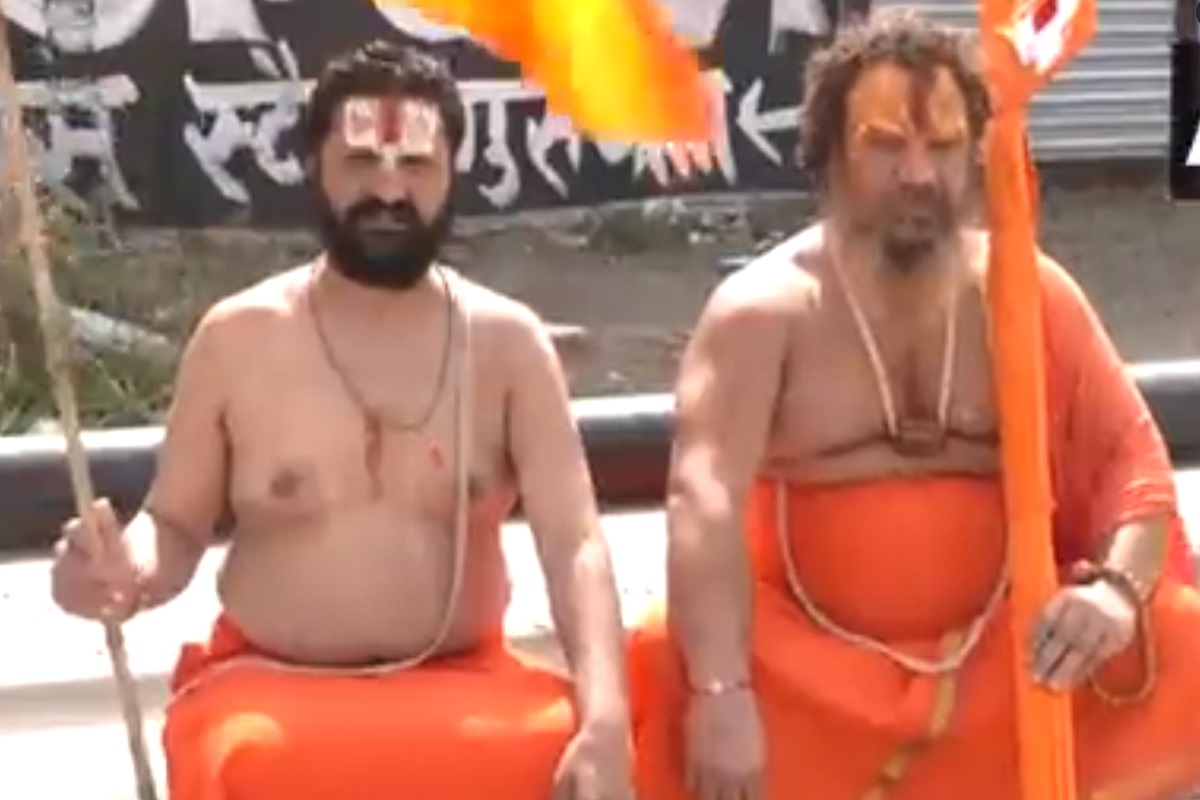 ‘Jal Abhishek’ Yatra: Ayodhya seer stopped from entering Nuh sits on ‘hunger strike’