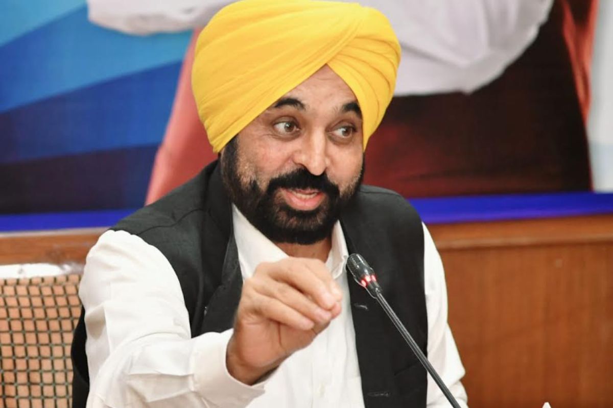 Punjab suspends two IAS officers after rollback of dissolution of panchayats