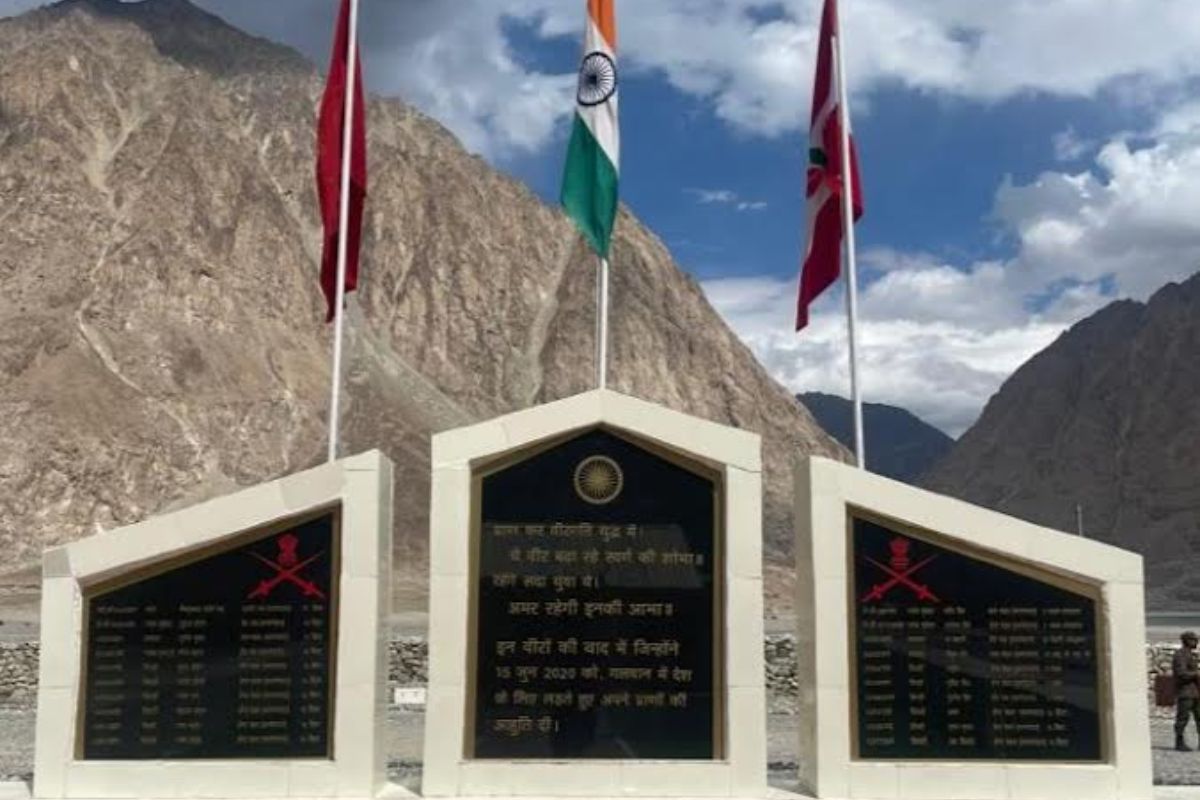 Ladakh L-G Mishra pays tribute to soldiers martyred at Galwan