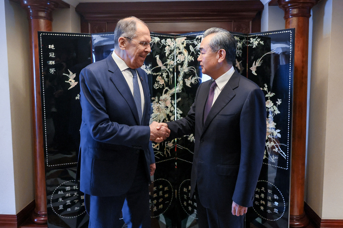 Chinese Foreign Minister to discuss Ukraine war with his Russian counterpart today