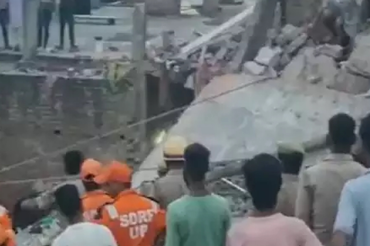 2 dead, 12 rescued as three-storey building collapses in Barabanki, UP