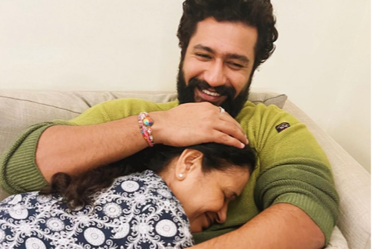 Vicky Kaushal hugs ‘CutiepAai’ mommy in Insta post; fans call him ‘green flag man