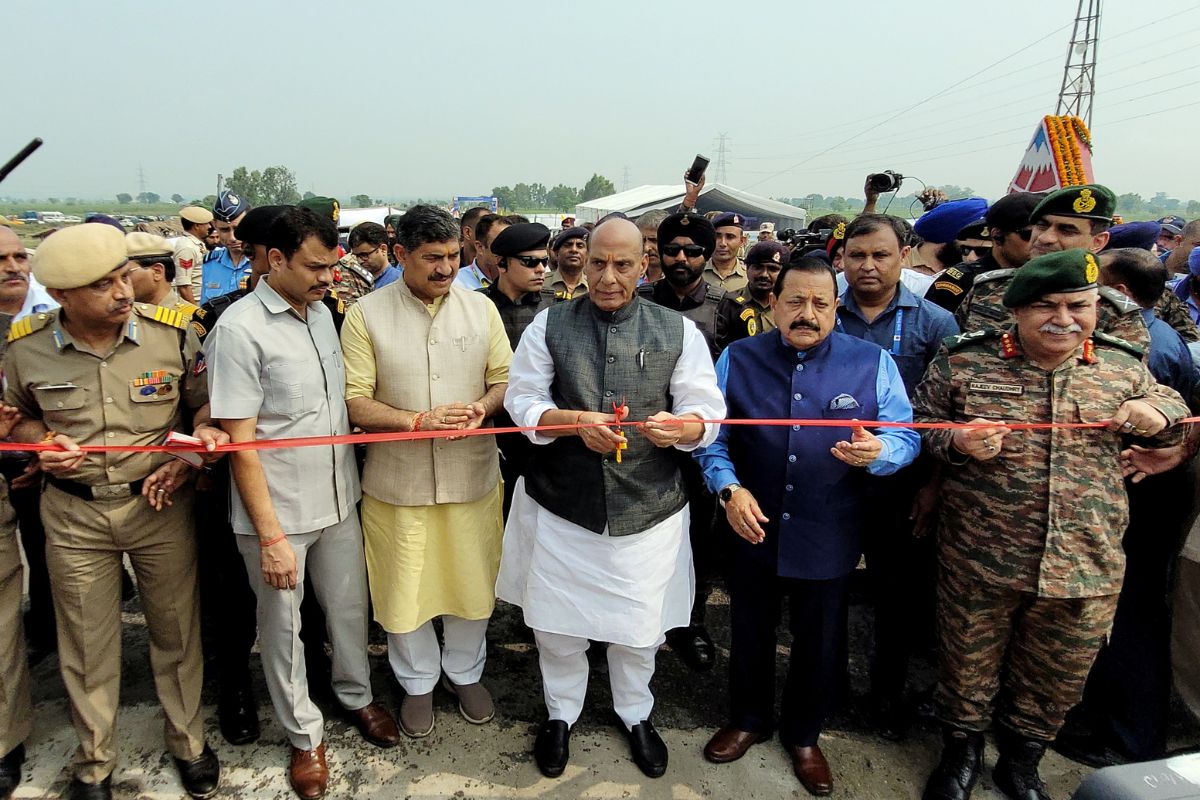 Defence Minister launches 90 BRO projects worth Rs 2,900 cr