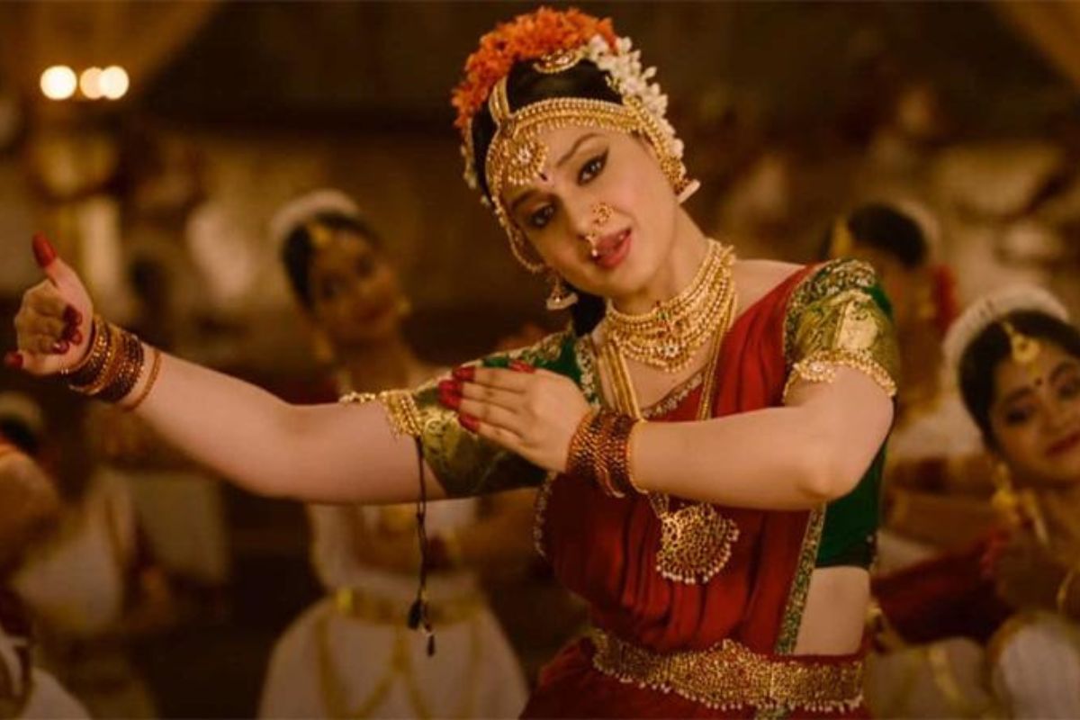 Kangana Ranaut shines as a beautifully haunting dancer in trailer of ‘Chandramukhi 2’