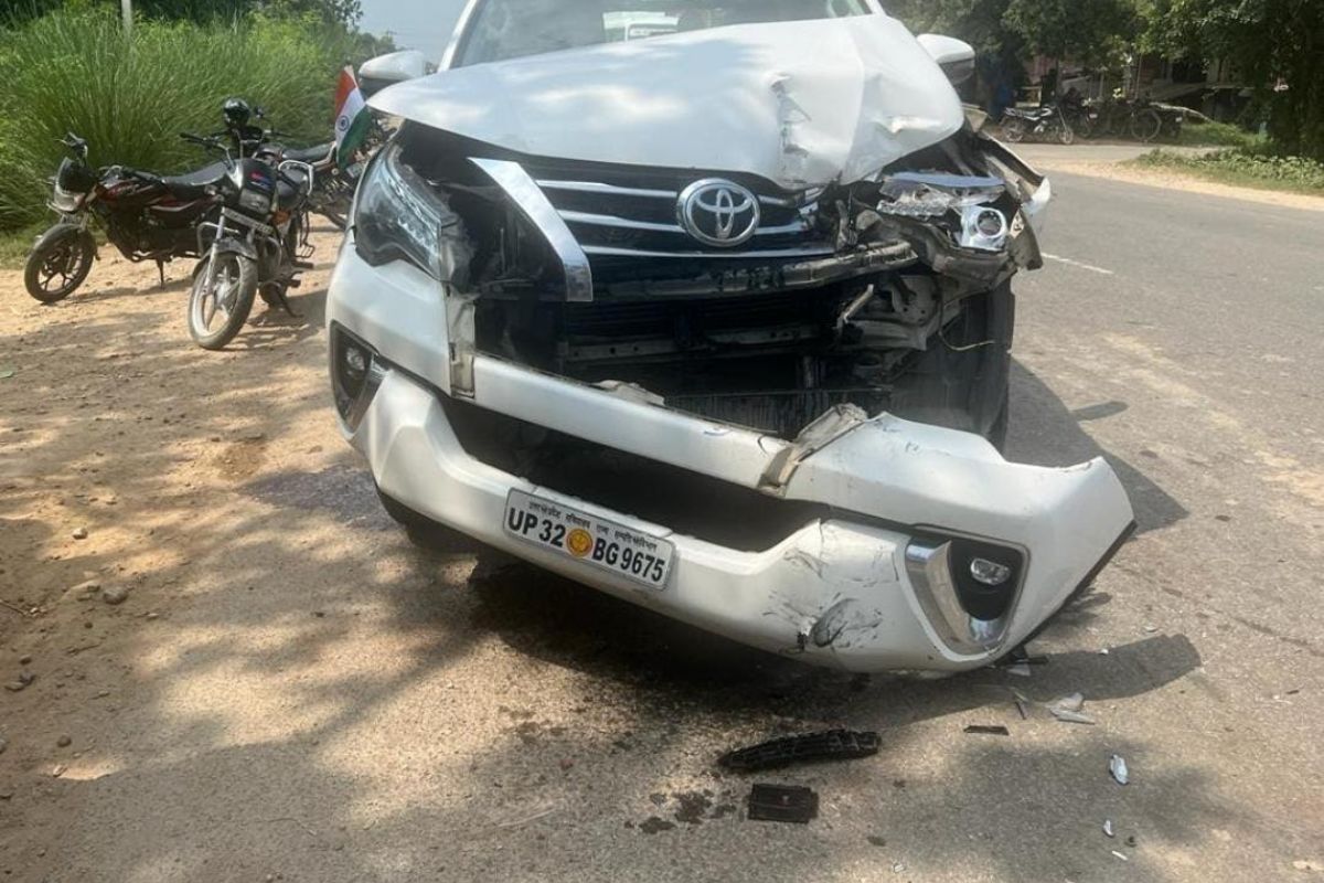 UP minister Ashish Patel injured in road accident