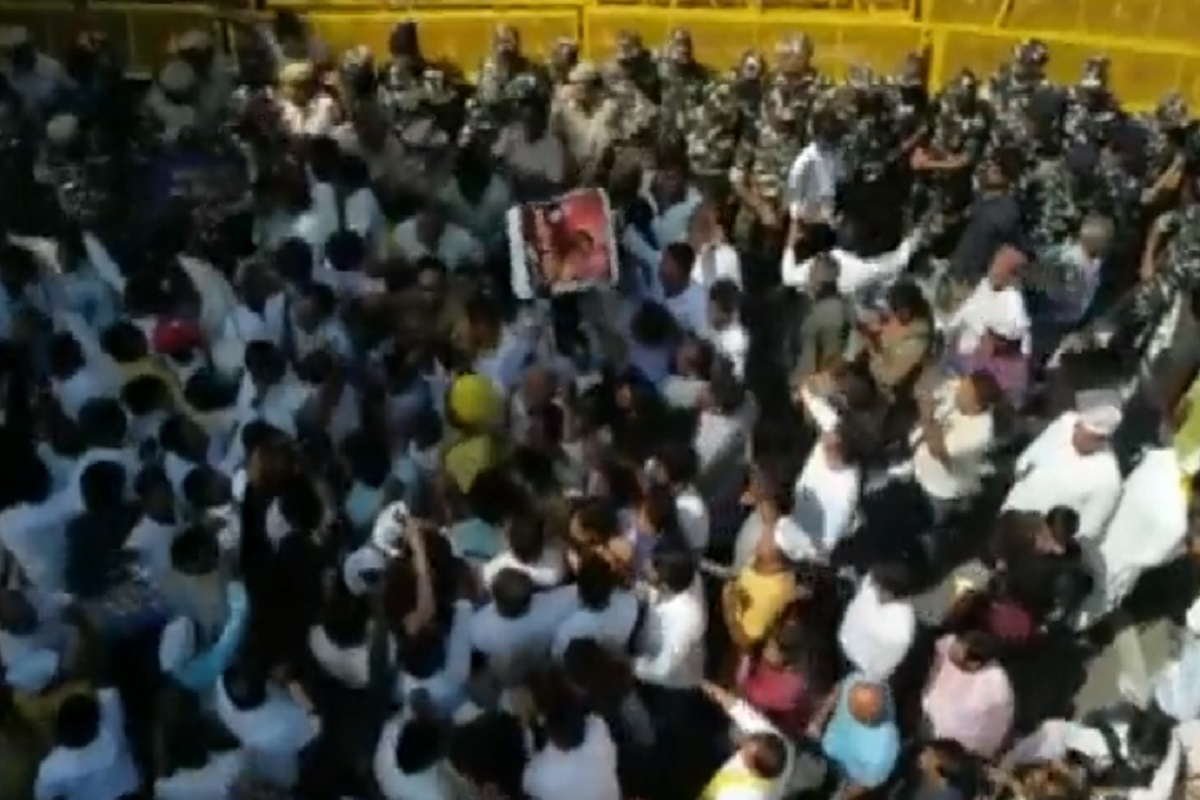 Massive Aam Aadmi Party protest in Delhi against Sanjay Singh’s arrest