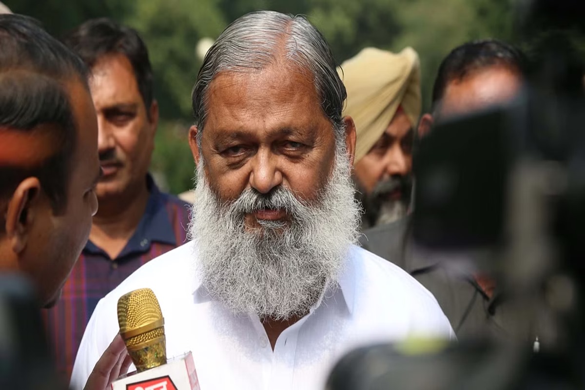 Haryana Home Minister Anil Vij suspends 372 officers for not registering FIRs