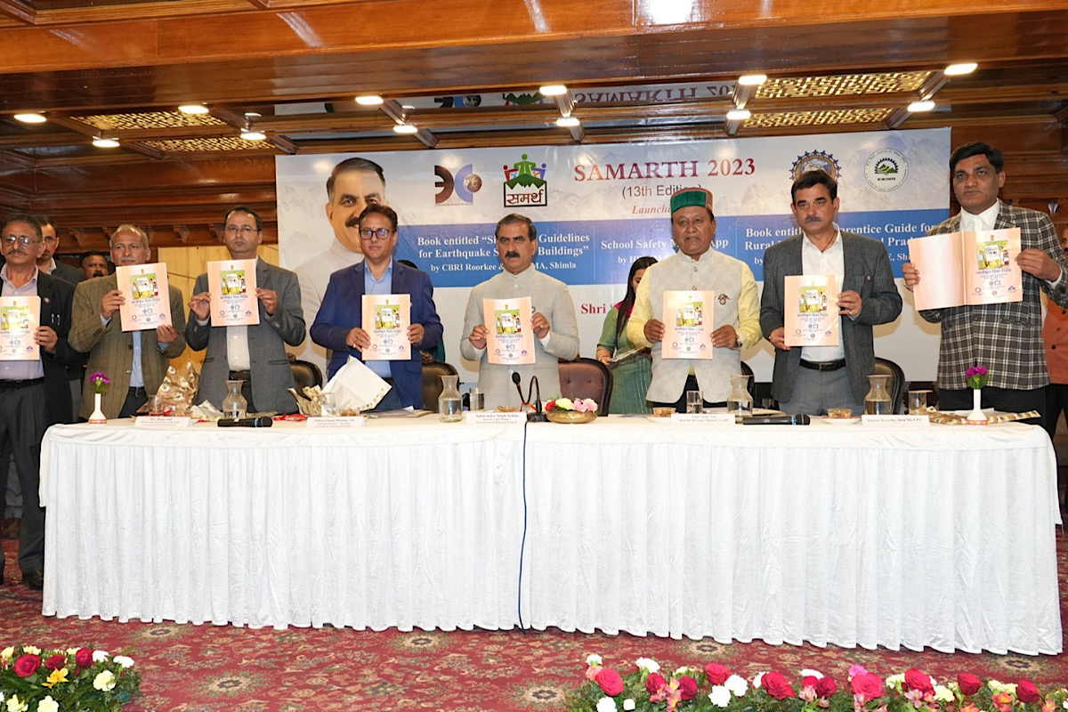 Important to study increasing trend of Cloud Bursts in Himachal: CM