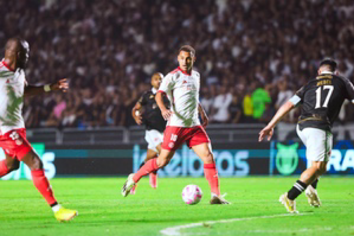 Internacional beat Vasco to allay relegation fears