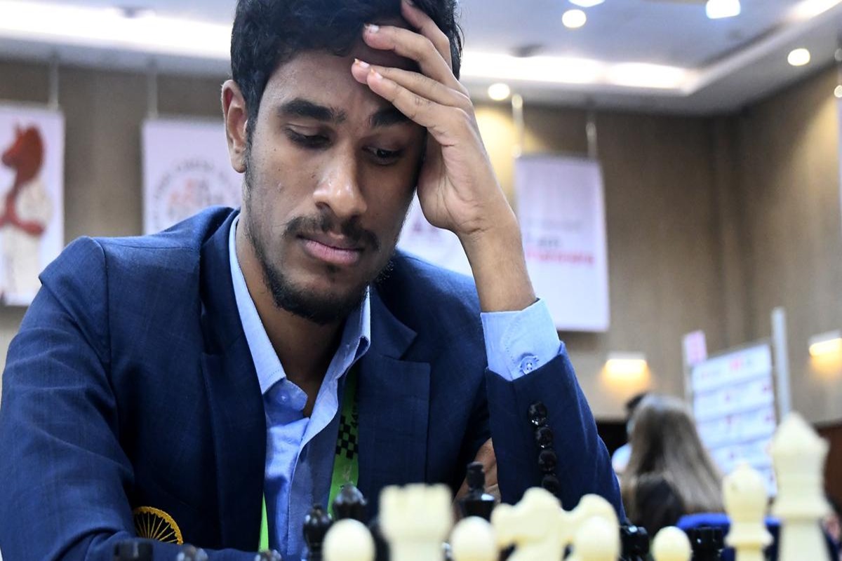 Qatar Masters: Karthikeyan stuns Carlsen, joins the lead