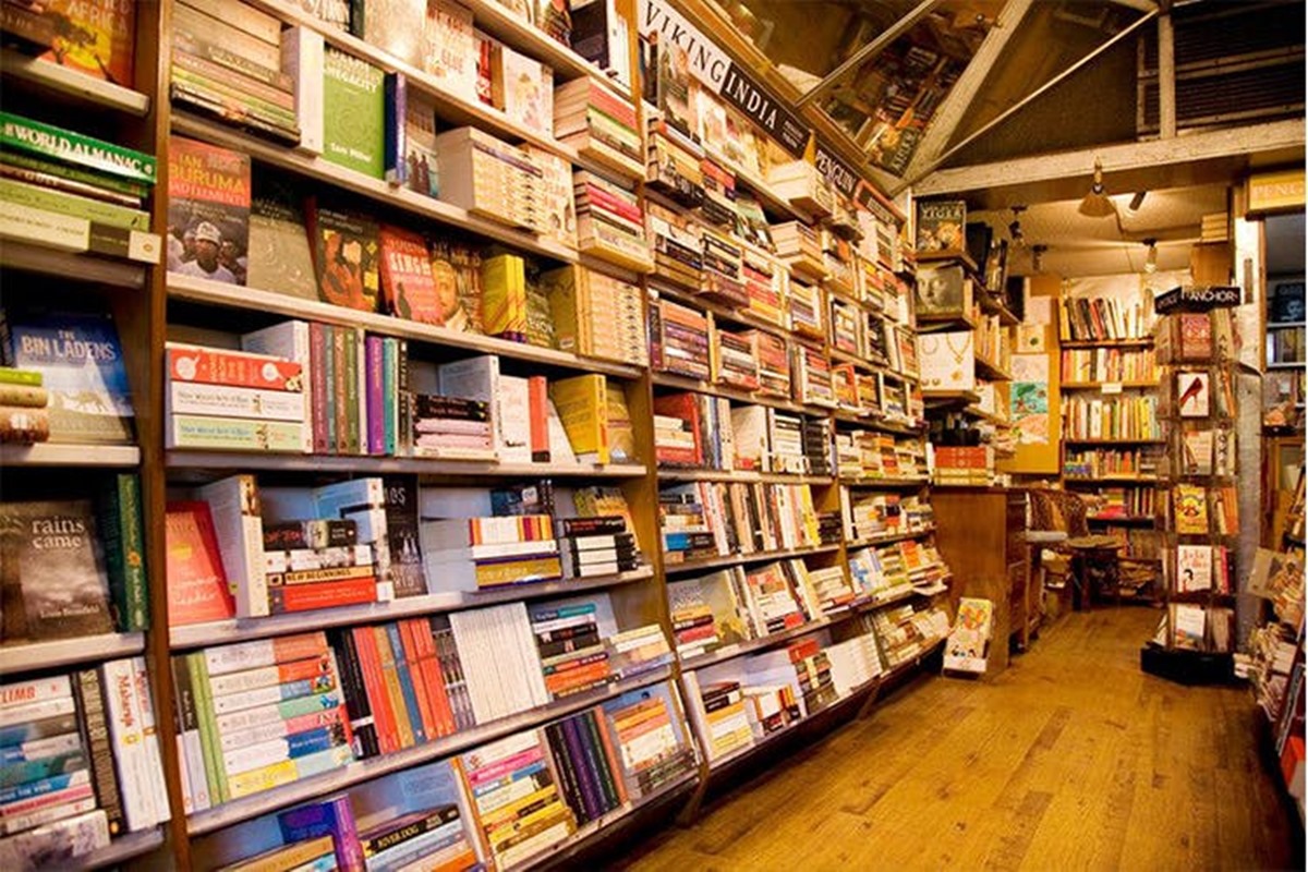 Iconic New Delhi Bookstore “The Bookshop” Closes