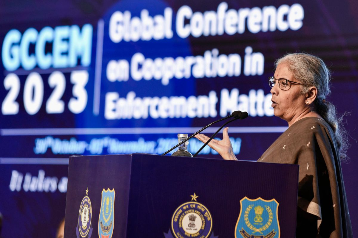 FM calls for inter-governmental cooperation to fight menace of illegal trade, smuggling