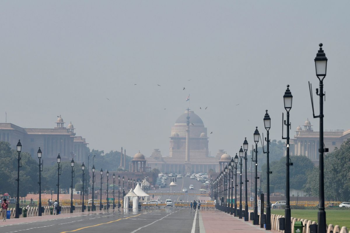 Delhi air quality remains ‘poor’ for third consecutive day