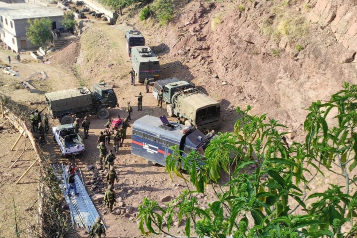 Two officers among 4 Army personnel killed in Rajouri encounter, Major, 2 jawans critical