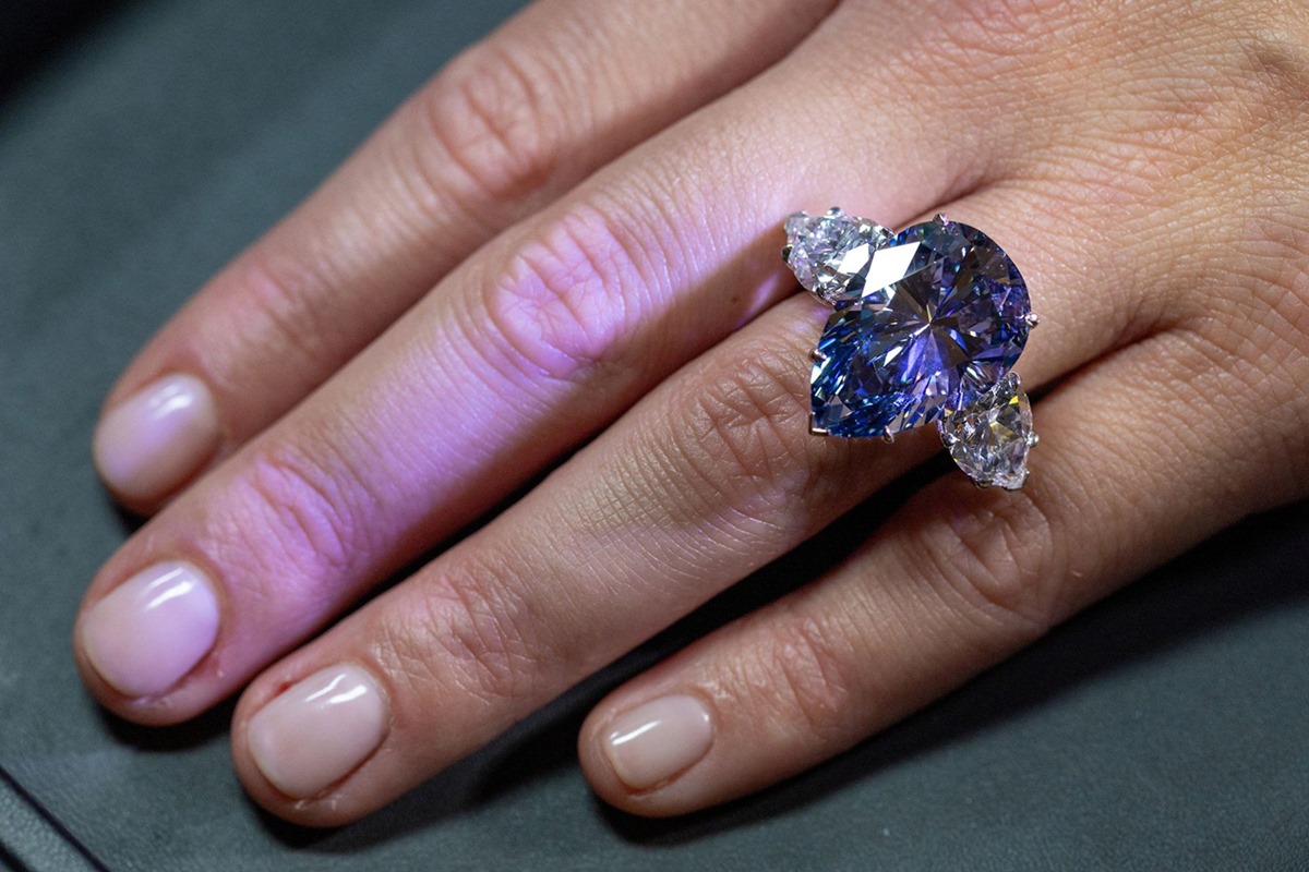 Bleu Royal Diamond Sells for $43.8 Million at Christie’s Auction