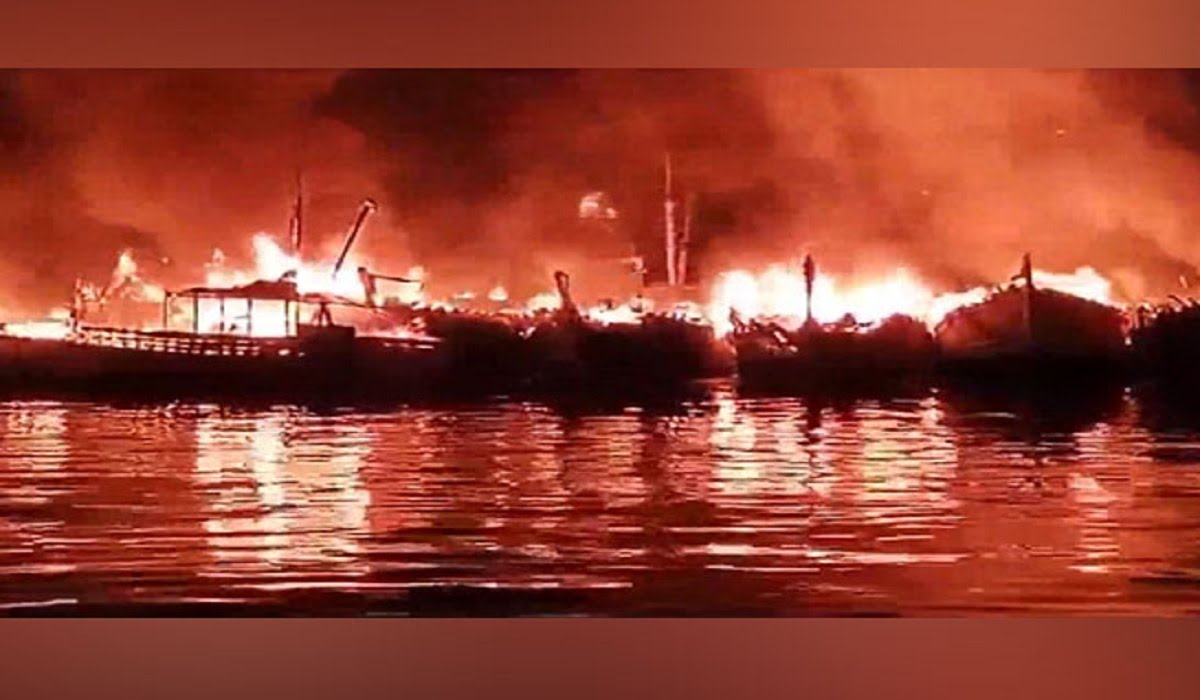 Visakhapatnam harbour fire: Over 30 boats gutted in fire, Navy called in