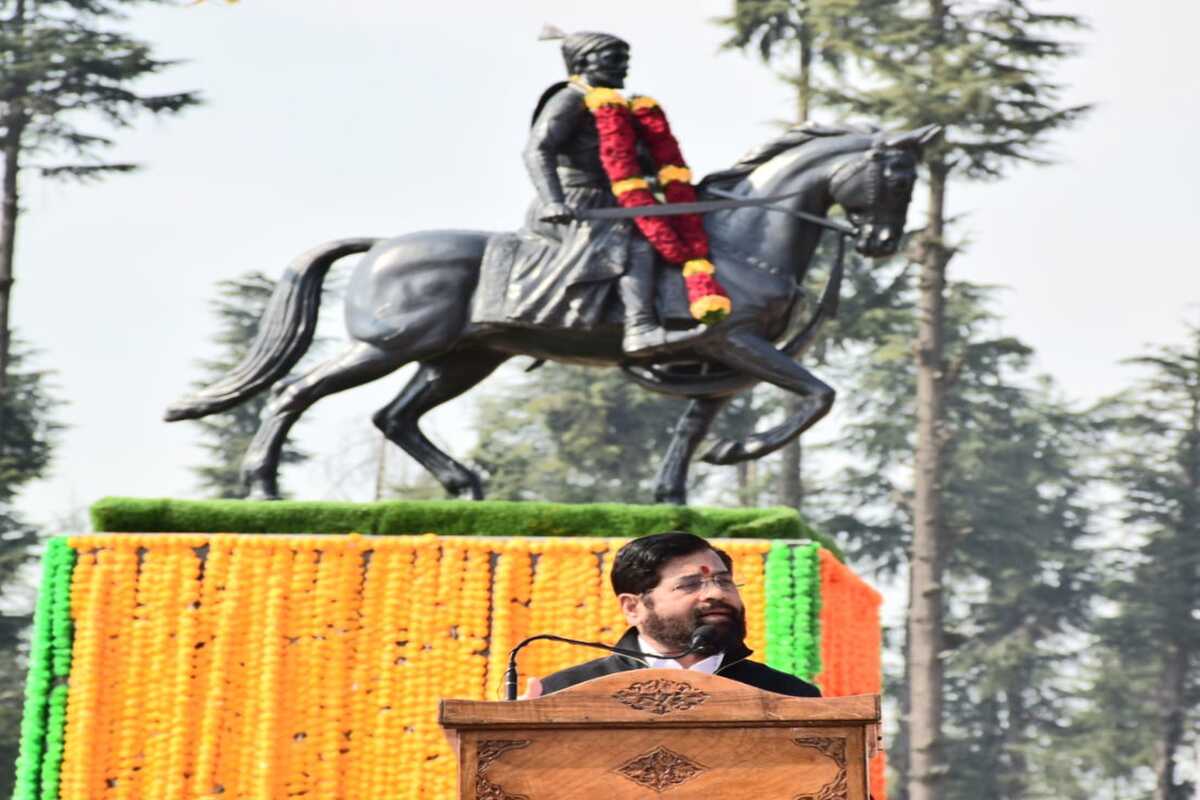 Statue of Chhatrapati Shivaji unveiled near LoC in Kupwara
