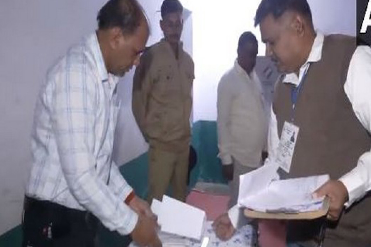 Madhya Pradesh, Chhattisgarh to go for assembly polls today as BJP, Congress contend for power