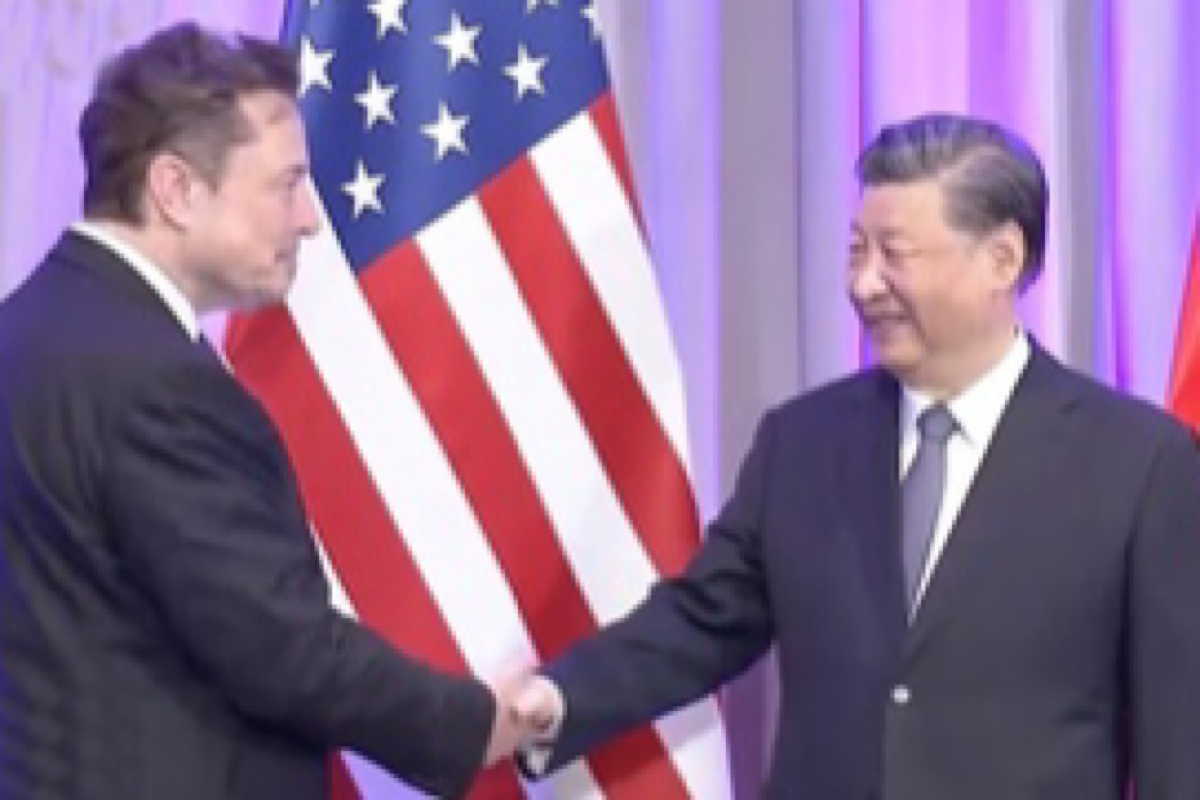 Tim Cook, Elon Musk greet Xi Jinping at gala dinner