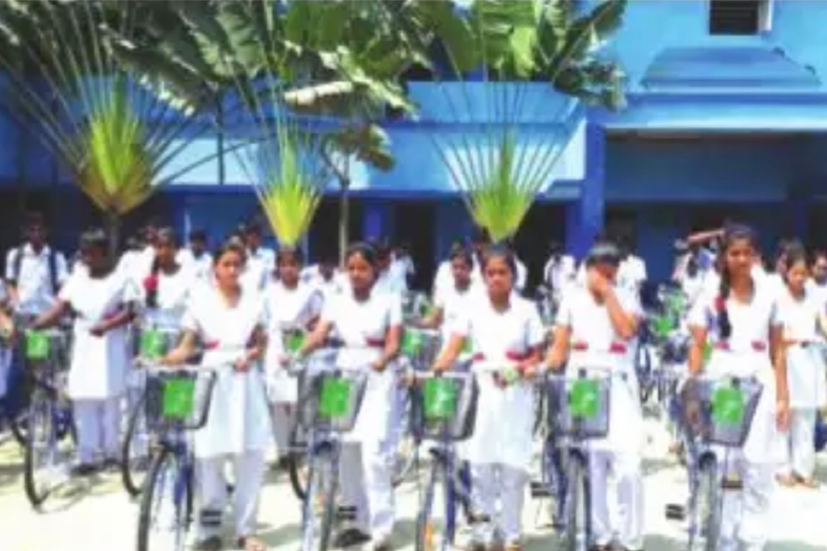 Govt to distribute 12.50L cycles under Sabuj Sath