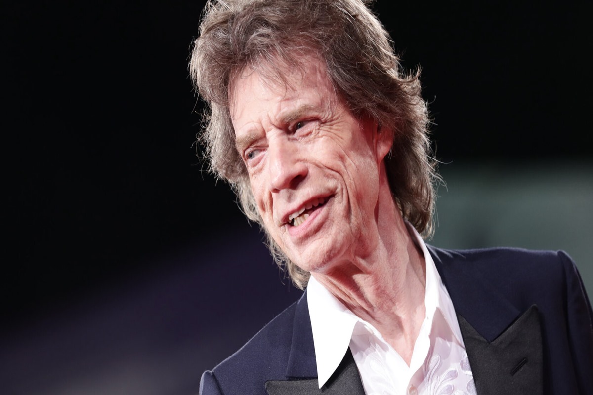 Mick Jagger Enjoys Kolkata’s Kali Pujo and Diwali Festivities