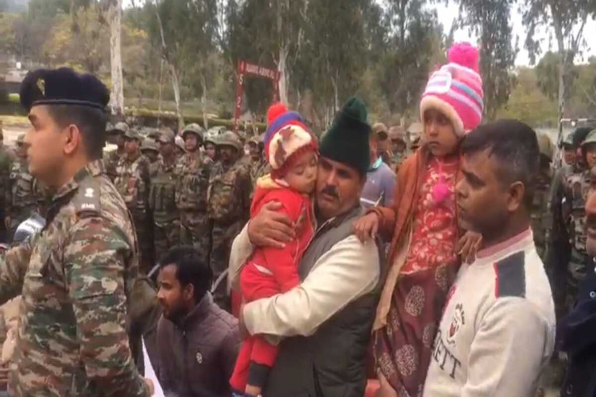 Emotional scenes at wreath-laying of four soldiers martyred in ambush