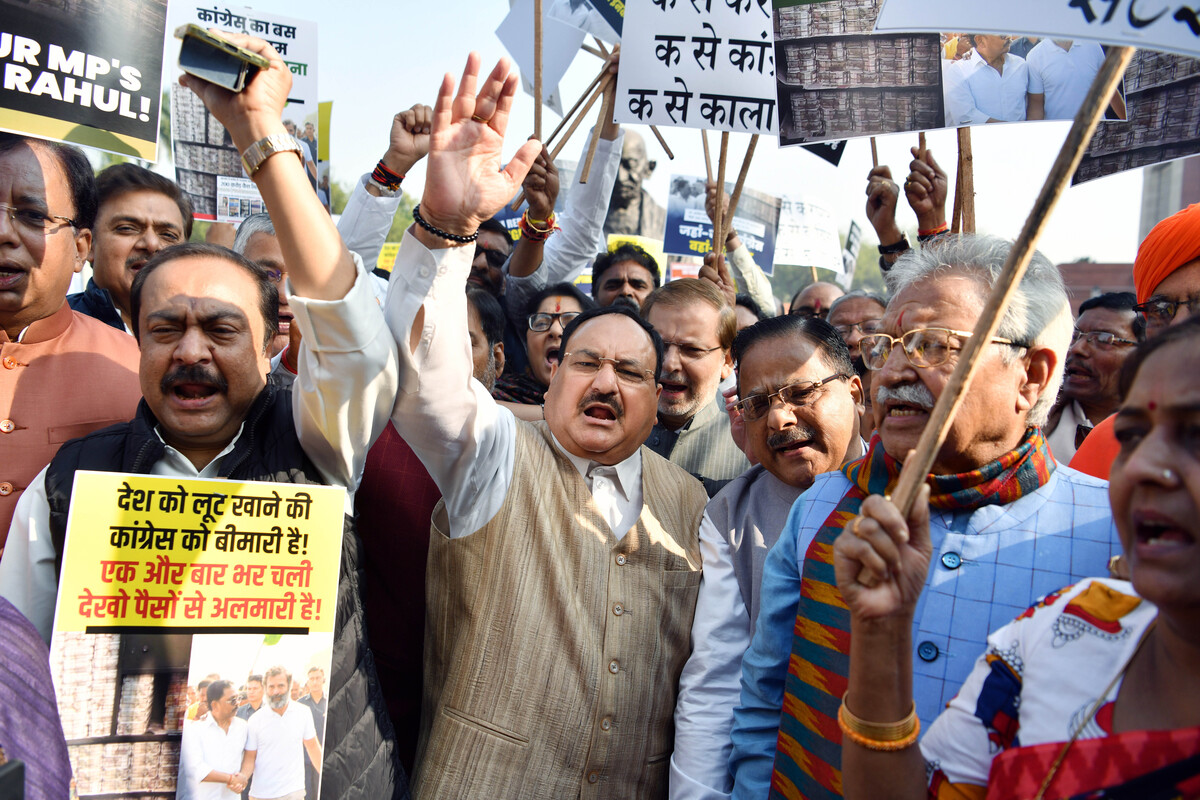 Odisha cash haul: Nadda leads BJP’s protest in Parliament premises