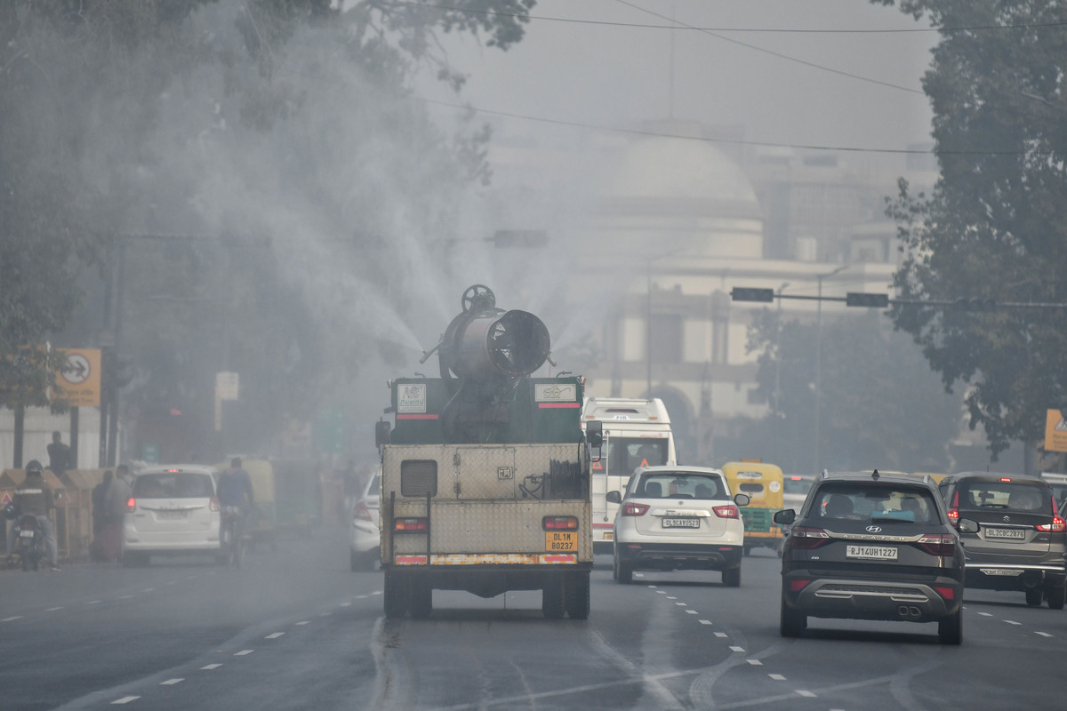 NDMC deploys eight anti-smog guns to combat air pollution