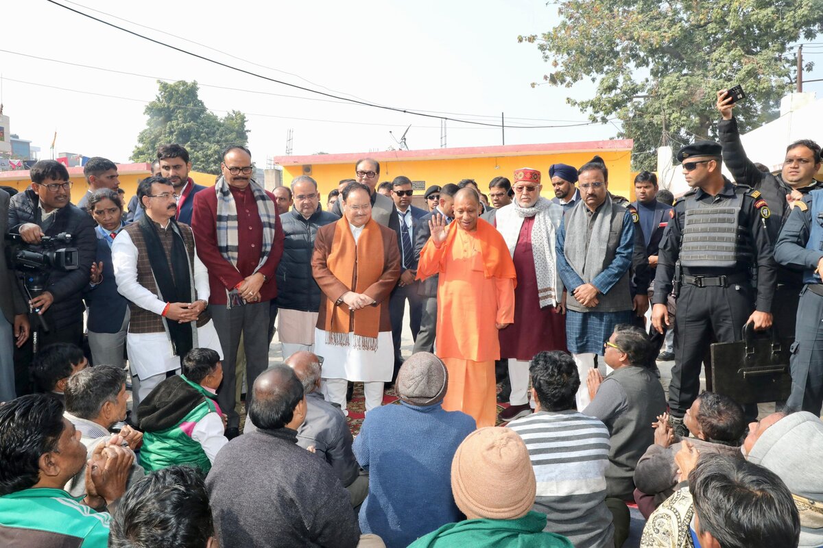 Nadda & Yogi visit leprosy ashram in Lucknow