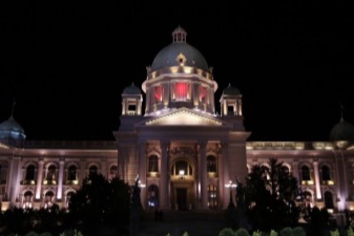 Serbia holds extraordinary parliamentary election
