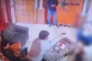 Sukhdev Singh Gogamedi murder caught on CCTV; one shooter also killed in cross firing | VIDEO
