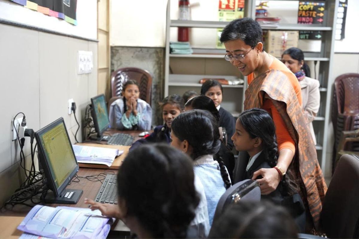 Atishi gives full marks to Saraswati Vihar girls’ school