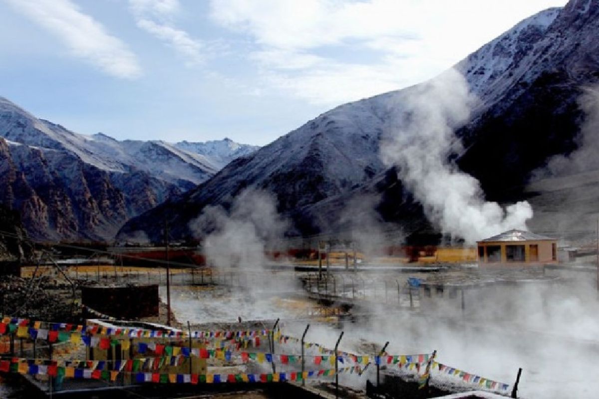 Chumathang hot spring water rises to alarming level in Ladakh
