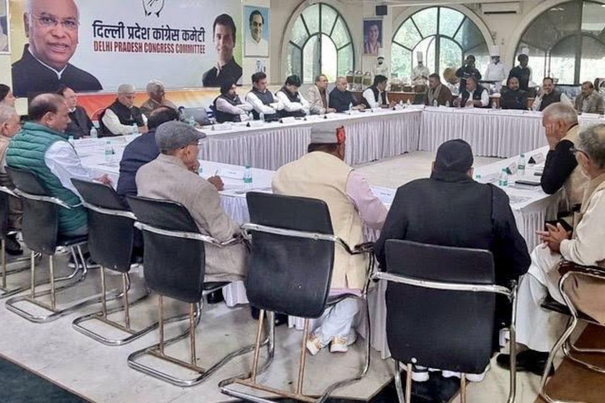 Delhi Congress meets to discuss strategy for LS assembly elections