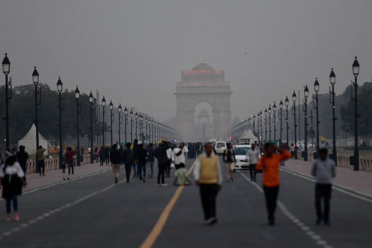 With average AQI at 323, Delhi air remains in ‘very poor’ zone