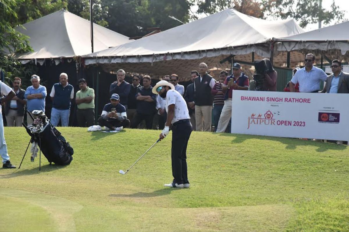 Akshay Sharma shoots week's lowest 65 for two-stroke lead on penultimate  day - The Statesman