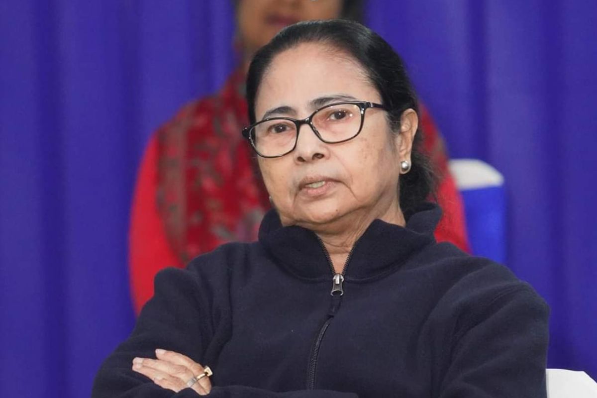 CM Mamata to Metro: Won’t allow dismantling of Dakshineswar skywalk