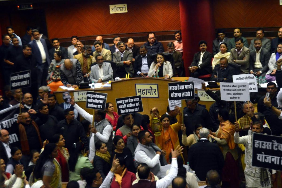 Ruckus in MCD, Mayor Shelly Oberoi suspends 4 BJP councillors
