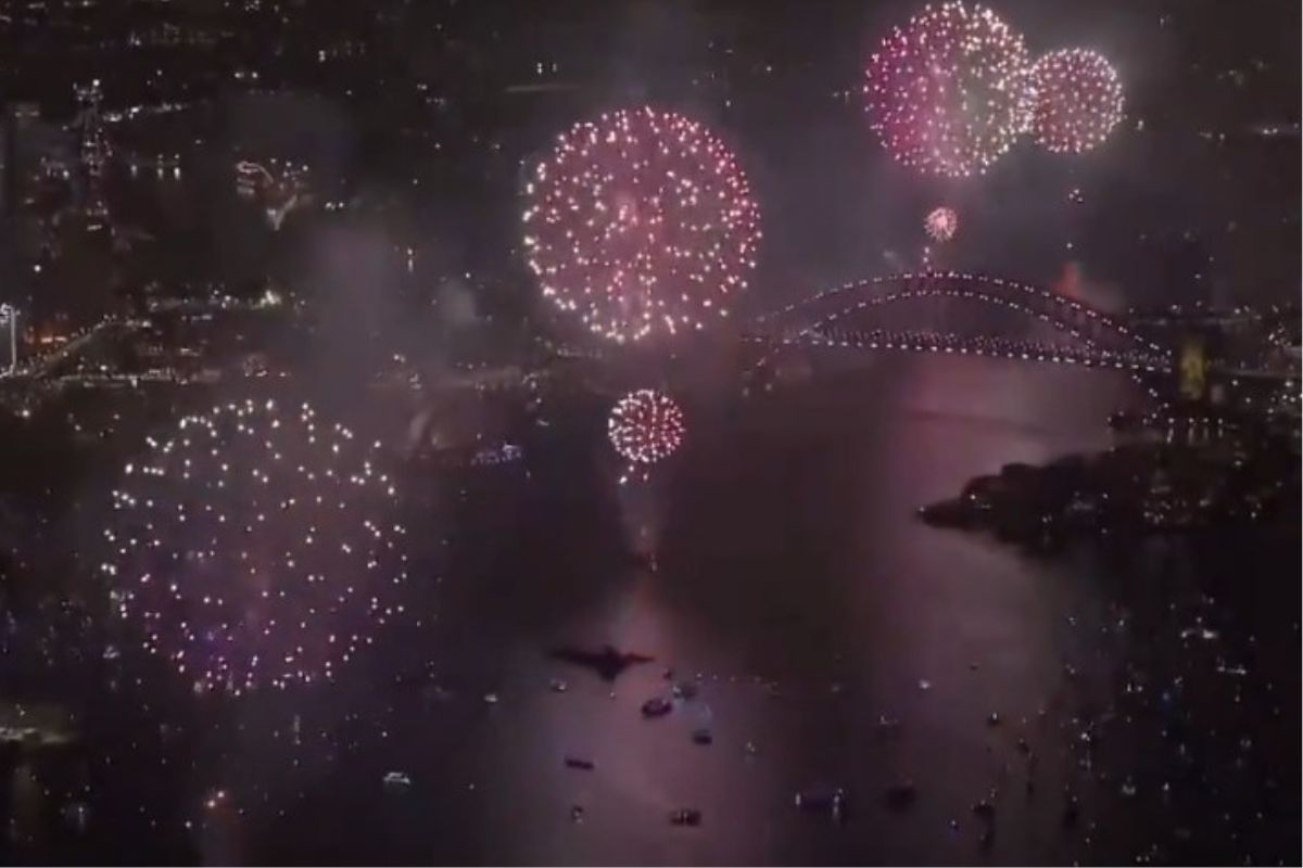 Australia welcomes 2024 with dazzling fireworks extravaganza at Sydney Harbour | VIDEO