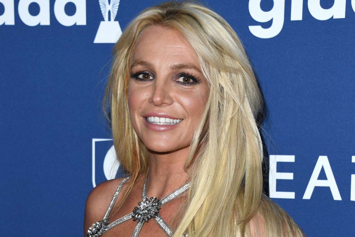 Britney Spears opens up on single life