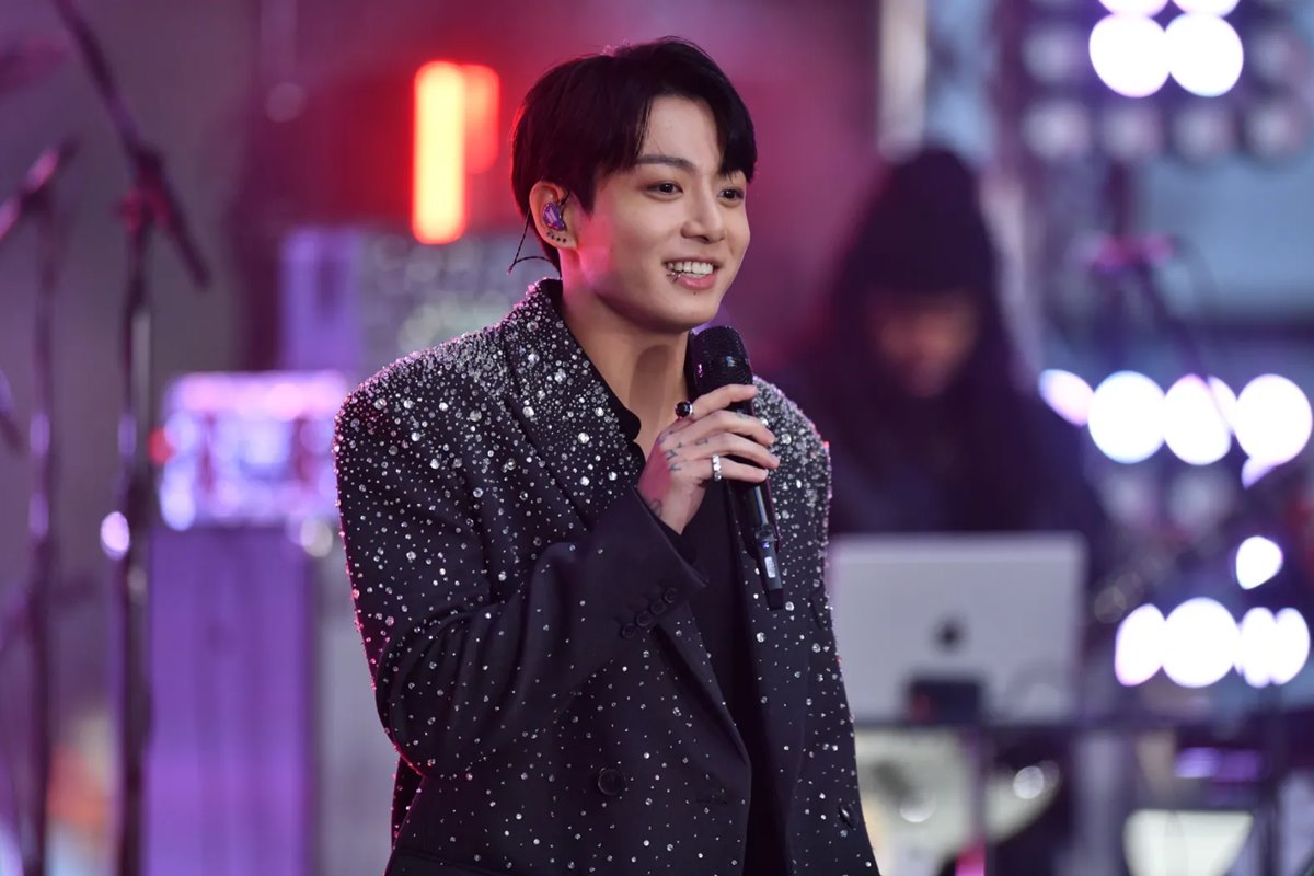 Jungkook mesmerizes fans with performance ahead of military service - The  Statesman