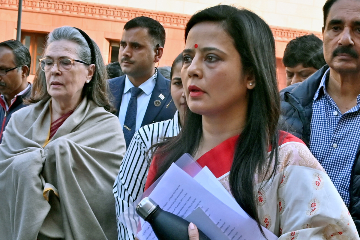 ‘Cash for query’ case: Lokpal orders CBI to probe allegations against Mahua Moitra