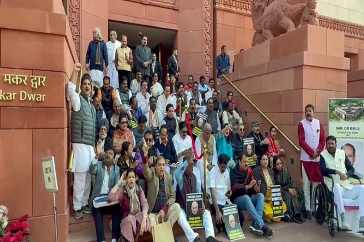 Populism overshadows hard measures in Indian democracy: Political Experts