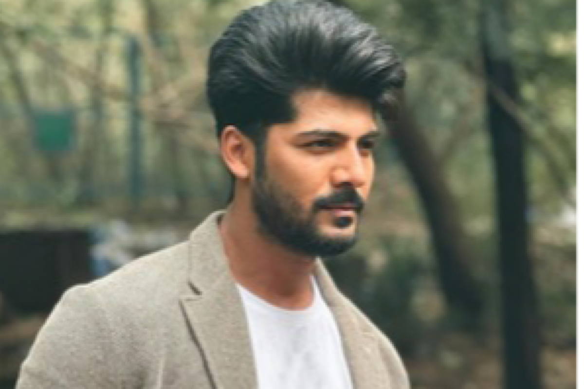 Actor Sheezan Khan completes 11 years in TV industry, promises ‘more to come’