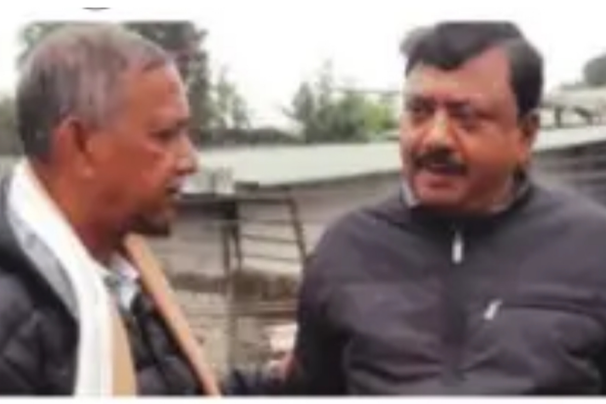 Irrigation minister visits two Siliguri rivers