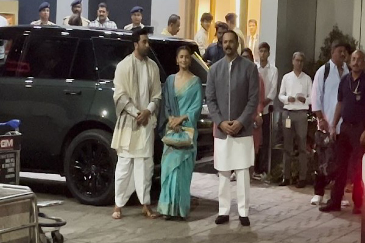 Ranbir, Alia opt for traditional attire as they leave for Ayodhya to attend Pran Pratishtha ceremony