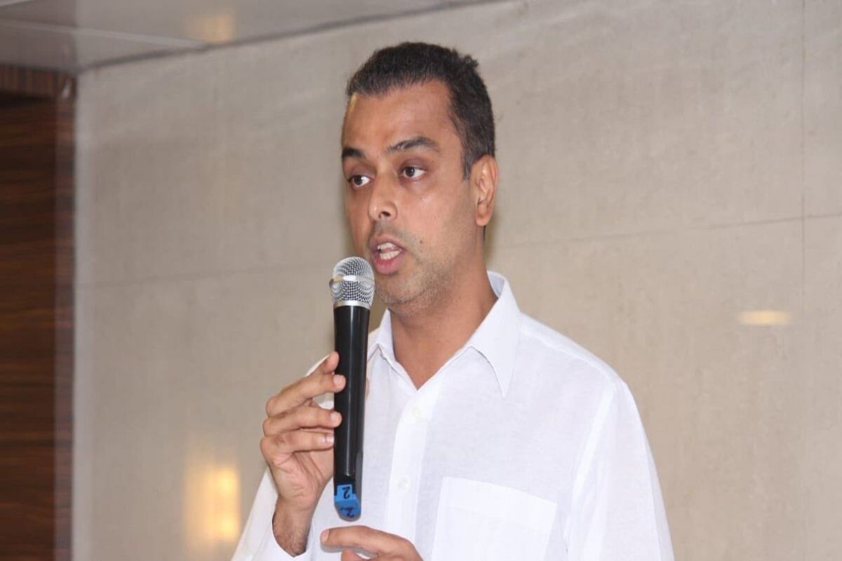 Ending 55-yr old relationship with Congress, Milind Deora resigns