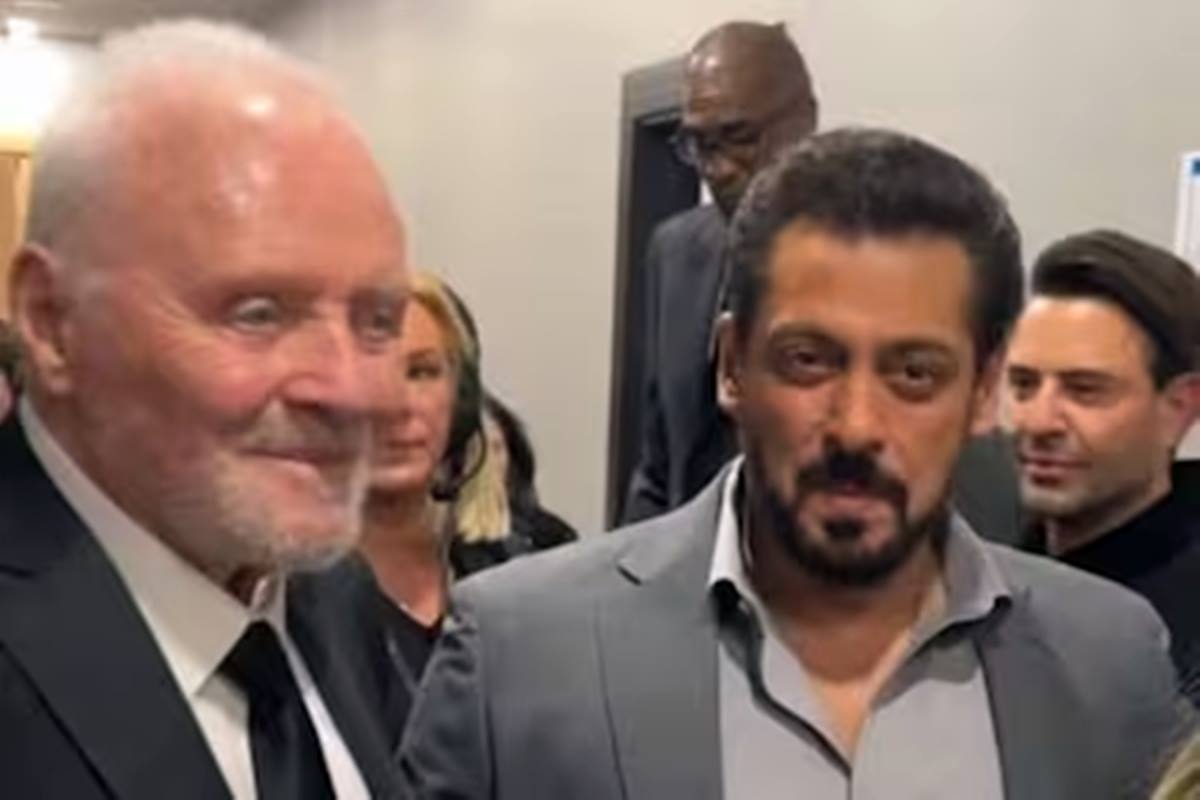 Salman Khan poses with Anthony Hopkins in Riyadh